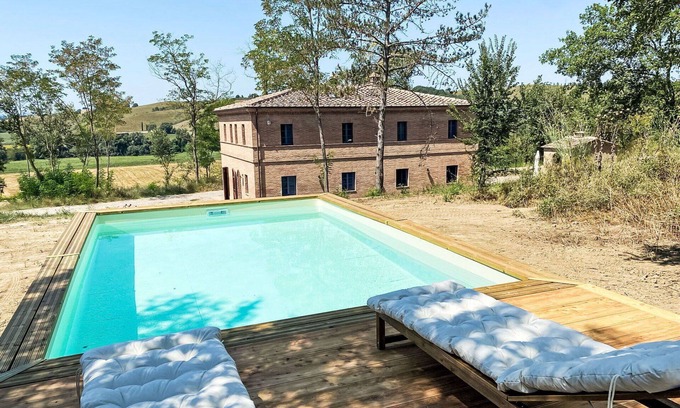 Bollano House | Beautiful private villa with WIFI, private pool, A/C, TV, patio, pets allowed and panoramic view