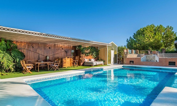 Baena Villa | Beautiful private villa with private pool, WIFI, A/C, hot tub, TV, patio and pets allowed