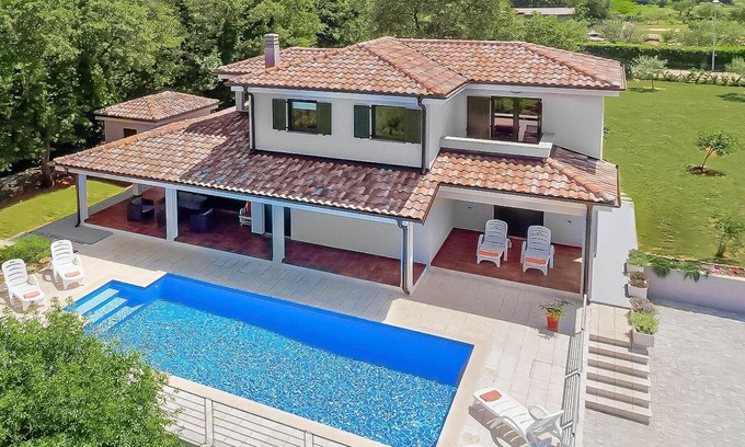 Murine House | Beautiful private villa for 6 people with WIFI, A/C, private pool, TV, terrace and parking