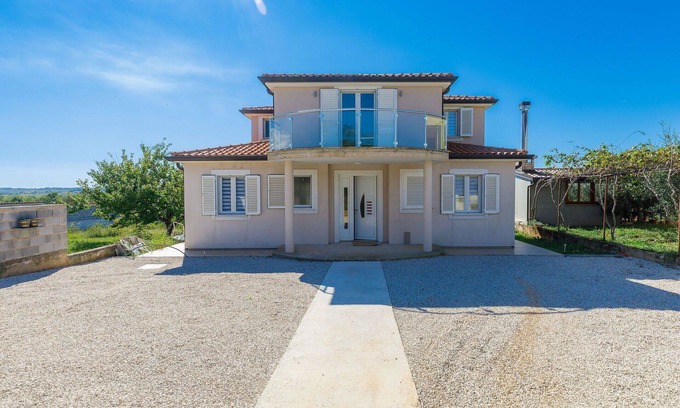 Vilanija House | Beautiful private villa for 8 people with A/C, private pool, WIFI, TV and terrace