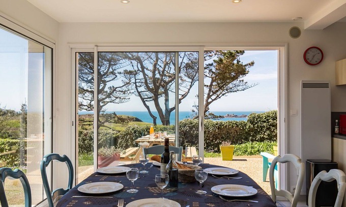 Plouarzel House | Beautiful private villa for 6 guests with WIFI, TV, terrace and parking