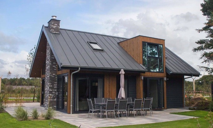 Biddinghuizen House | Beautiful private villa for 8 people with WIFI, pool, TV and terrace