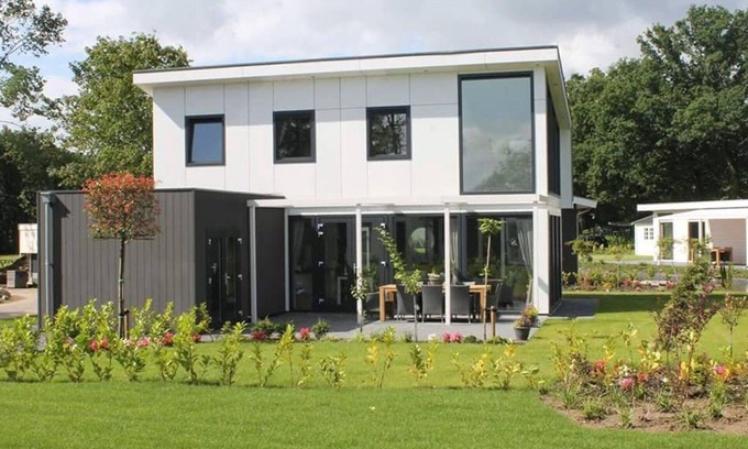 Susteren House | Beautiful private villa for 6 people with WIFI, pool, TV, terrace and parking