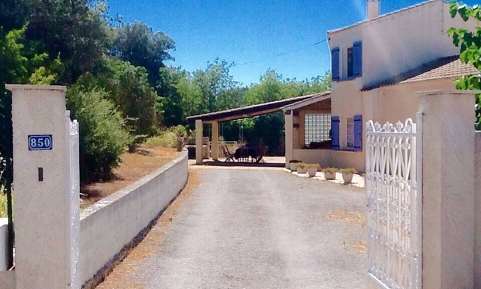 Ginasservis Villa | Beautiful Provençal house with great swimming-pool