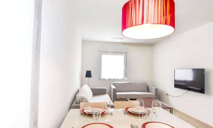 Santander Apartment | Beautiful refurbished flat on Sardinero's beach