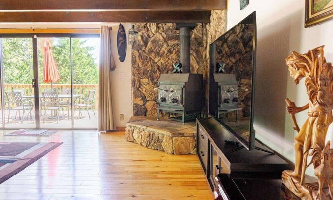 Croft Cabin | Beautiful Rustic Cabin on 5 Acres With Heavenly Views