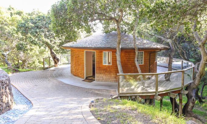 Bayside Acres Cottage | Beautiful, Secluded Bay View Cottage in the Trees