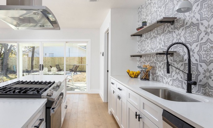 North Austin Civic Association House | Beautiful Smart Home in North Austin - Perfect for Remote Work or Relaxation
