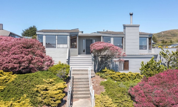 Bodega Bay House | Beautiful South Harbor Home with Great Ocean Views Point View House