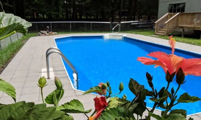 Zena House | Beautiful & Spacious Woodstock Home w/Pool