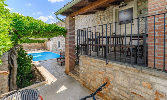 Fuskulin Villa | Beautiful stone house with pool and garden,not far from the sea