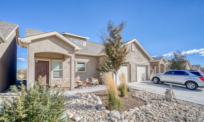 Poncha Springs House | Beautiful Town Home in Poncha Springs- minutes to Monarch Mountain