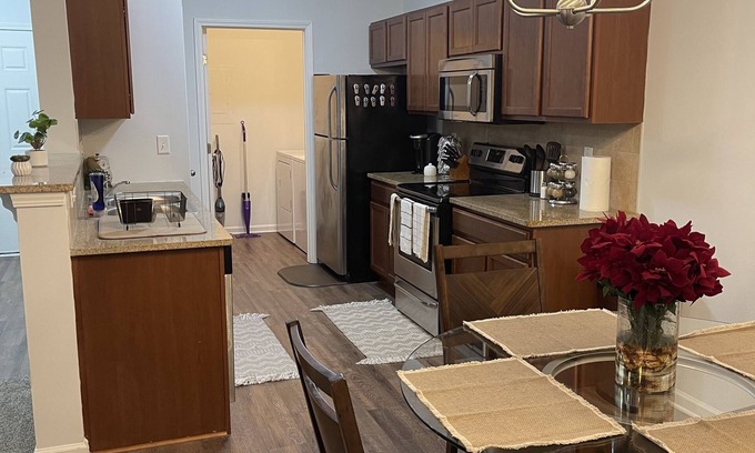 Fayetteville Apartment | Beautiful Two Bedroom Villa 15 min from Ft. Bragg! Custom V-day Decor packages!🌹