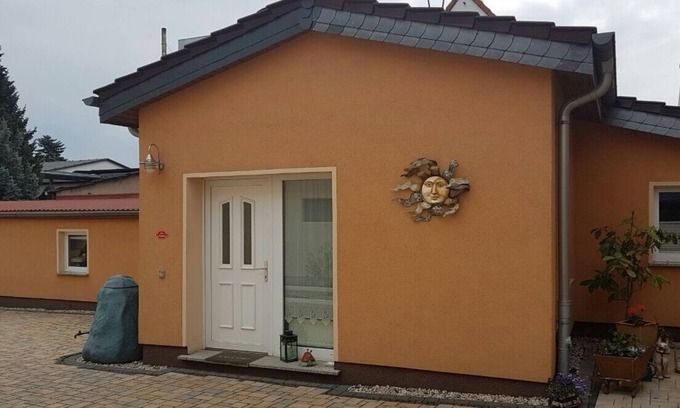 Radebeul House | Beautiful vacation home in the immediate vicinity of v. Altkötzschenbroda, parking space at the house