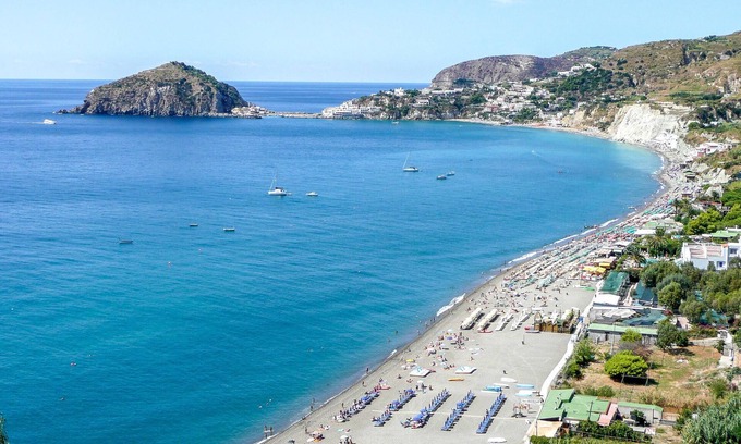 Succhivo House | Beautiful vacation home in panoramic position