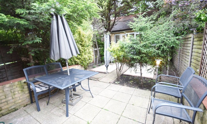 Wood Street Apartment | Beautiful Victorian Maisonette in Waltham Forest East London