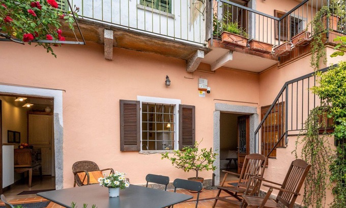 Arizzano House | Beautiful villa for 5 guests with WIFI, TV and patio