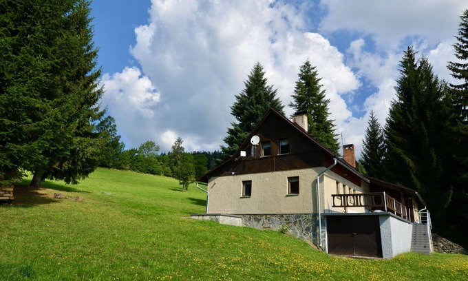 Vitkovice House | Beautiful villa for 6 guests with WIFI, TV, terrace, pets allowed and panoramic view