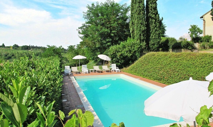 Scandicci House | Beautiful villa for 12 guests with WIFI, private pool, TV, terrace, pets allowed and panoramic .