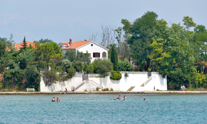 Privlaka Villa | Beautiful Villa near the sea