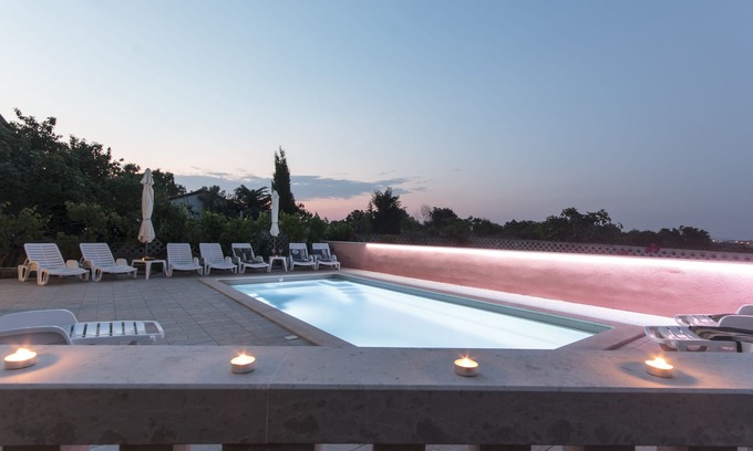 Banjole Villa | Beautiful * villa with heated swimming pool