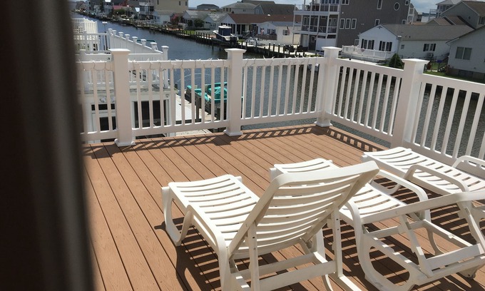 Selbyville House | Beautiful Waterfront 5 Bedroom 3.5 bath, 2 Master Suites, Boat Dock, Pool, Kayak
