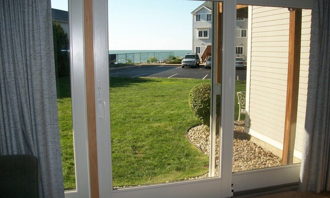 Port Clinton Condo | Beautifully Decorated Actual First Floor Condo with only 3 steps to outside.