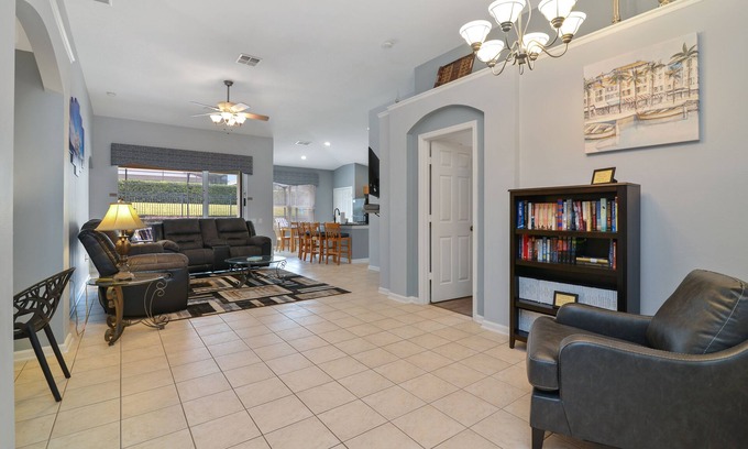 Windsor Palms House | Beautifully renovated four bedroom Villa in Gated Windsor Palms Resort