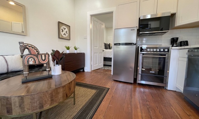West Riverside House | Beautifully Restored! - New Orleans 3 Bedroom Shotgun Home-15 Min French Quarter