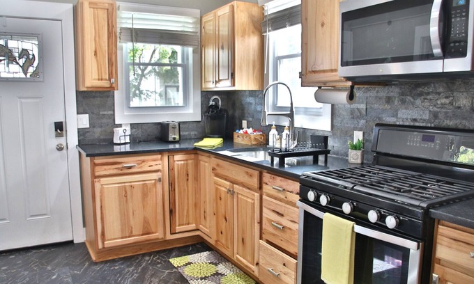 Lakewood House | Beautifully updated Entire Duplex! Sleeps 10!
