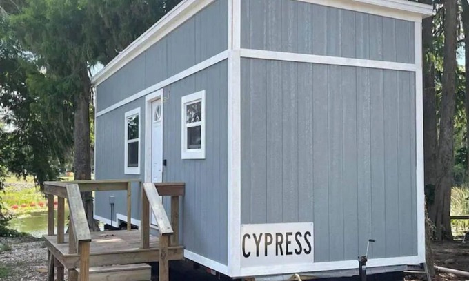 Leesburg House | Beauty on the water - Cypress