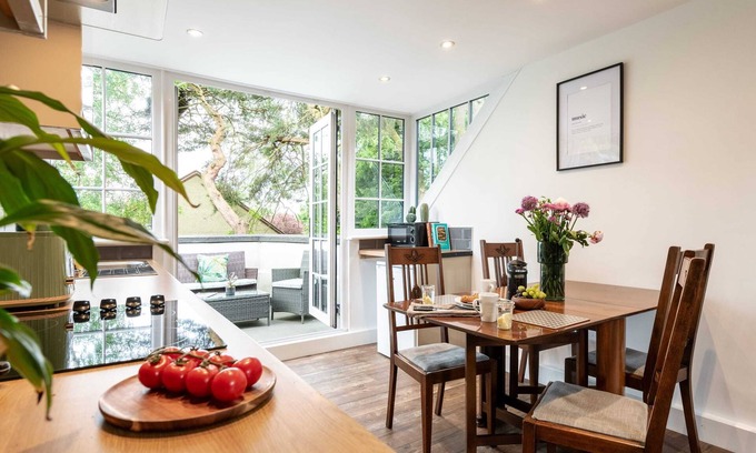 Scarborough Apartment | Beckview Studio Apartment and En-suite