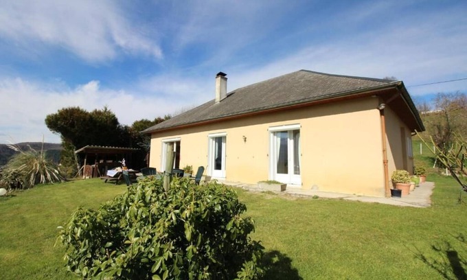 Bagneres-de-Bigorre Bed & Breakfast | Bed and breakfast with local people