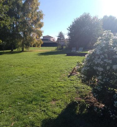 Busserolles Bed & Breakfast | Bed and Cèpes