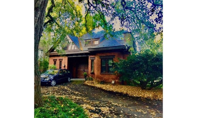 Lancaster House | Bee & Bee Cottage Historic Carriage House