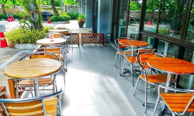 Talat Phlu Hotel | Beerapan Hotel