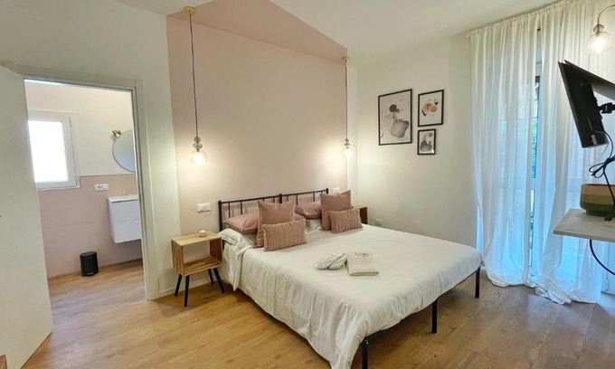 Santo Stefano Apartment | BeHappy 3 ensuite bedrooms Near Rizzoli