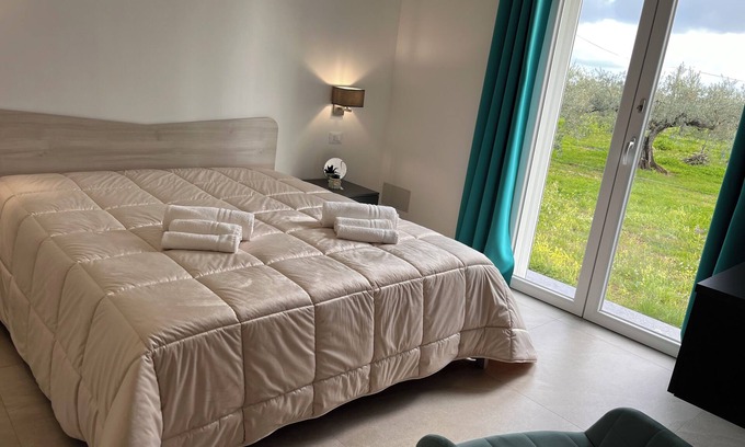 Castelvetrano Bed & Breakfast | Belice Garden - Olive Green Room