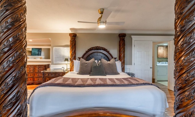 Granite House | Bell Canyon Haven Mountain Views Ski Access