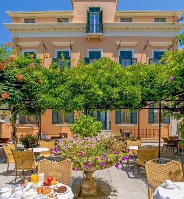 Old Town Hotel | Bella Venezia