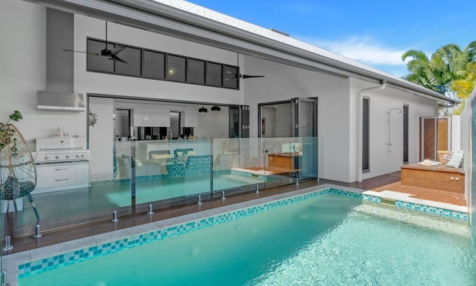 Palm Cove House | Belle Escapes 100 Cascade Palm Cove