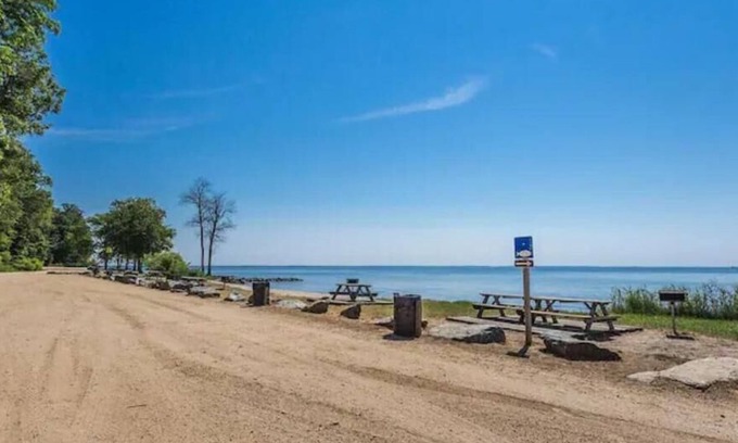 Lusby House | Belle of the Chesapeake Bay