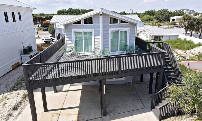 Orange Beach House | Belle Vista Top Charming 2 bedroom beach cottage in Orange Beach Alabama by Prickett Properties