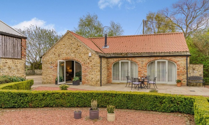 Bedale House | Bells Barn - Two Bedroom House, Sleeps 4
