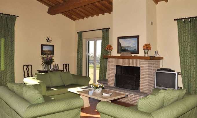 Magliano Sabina Villa | Belvilla by OYO Villa Laurentia