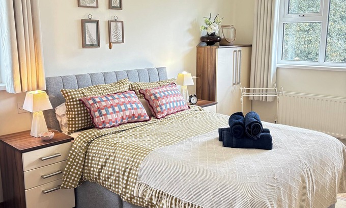Londonderry Cottage | Benbradagh Country Cottage with Roe Valley views