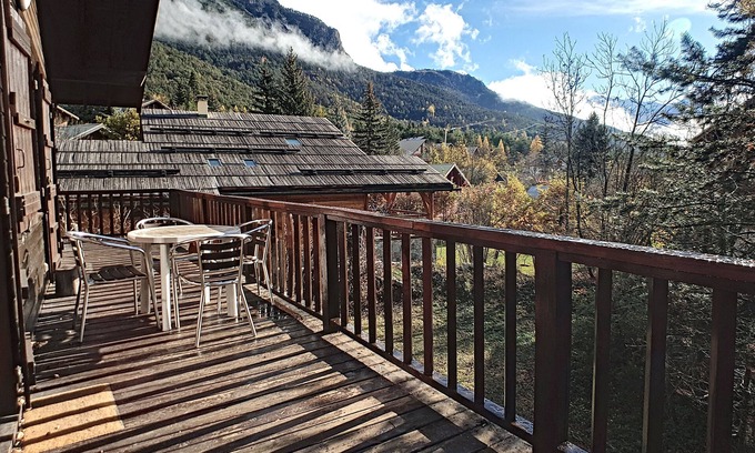 Vallouise-Pelvoux Ski Chalet | BERIOZKA cottage