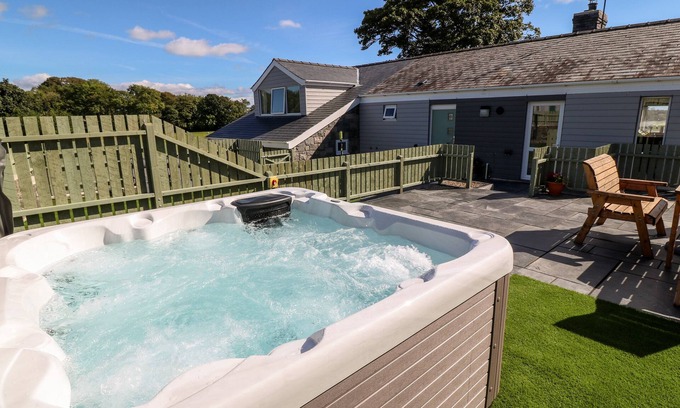 Chwilog Cottage | Berth