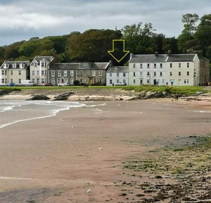 Millport Apartment | Beside the Bay