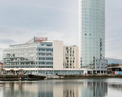Belfast City Centre Apartment | Best City Views, Sleeps 6, Fabulous Interiors